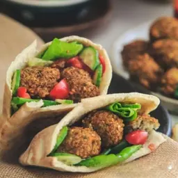ساندوتش طعمية
